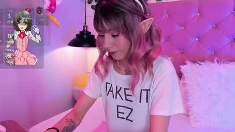 Lauren evans9 online show from October 2025 12:02:01 AM