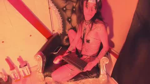 Lauren evans9 online show from November 2025 04:10:02 AM