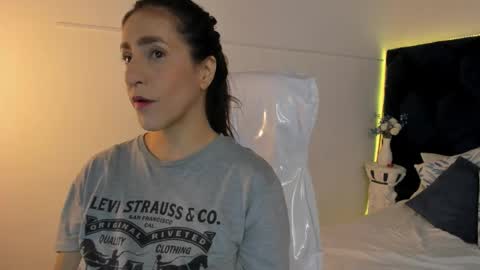 Lauren online show from February 2026 04:27:02 PM