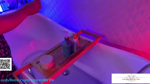 Lauren Brite online show from January 2025 12:49:01 AM