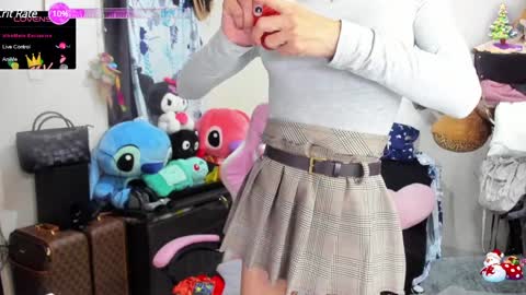 Snapshot of laurencesophiets chatting on January 2025 01:47:02 PM SF online show from January 2025 01:47:02 PM