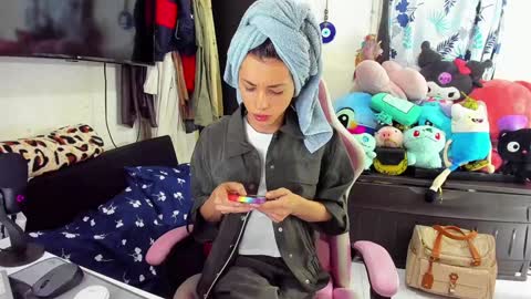 Snapshot of laurencesophiets chatting on January 2025 03:41:01 PM SF online show from January 2025 03:41:01 PM