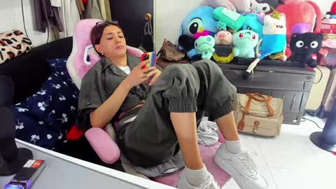 Snapshot of laurencesophiets chatting on January 2025 06:46:01 PM SF online show from January 2025 06:46:01 PM