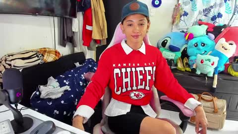 Snapshot of laurencesophiets chatting on January 2025 05:39:01 PM SF online show from January 2025 05:39:01 PM