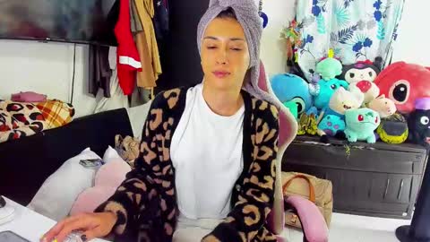 Snapshot of laurencesophiets chatting on February 2025 07:48:02 PM SF online show from February 2025 07:48:02 PM