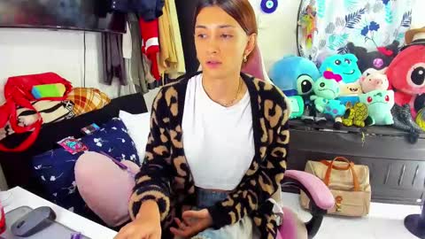 Snapshot of laurencesophiets chatting on February 2025 10:09:01 PM SF online show from February 2025 10:09:01 PM