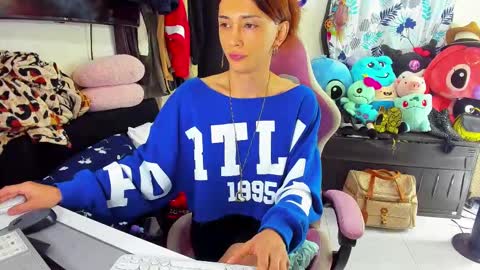 Snapshot of laurencesophiets chatting on February 2025 03:37:02 PM SF online show from February 2025 03:37:02 PM