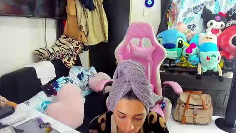 Snapshot of laurencesophiets chatting on March 2025 04:11:01 PM SF online show from March 2025 04:11:01 PM