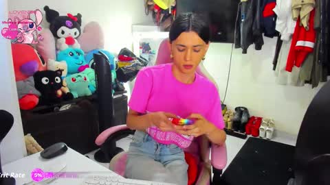 Snapshot of laurencesophiets chatting on September 2025 10:20:01 PM SF online show from September 2025 10:20:01 PM