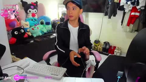 Snapshot of laurencesophiets chatting on September 2025 04:51:02 PM SF online show from September 2025 04:51:02 PM