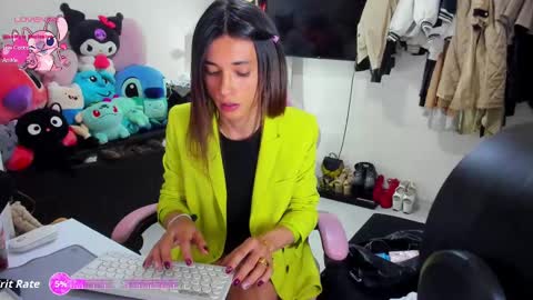 Snapshot of laurencesophiets chatting on September 2025 07:58:02 PM SF online show from September 2025 07:58:02 PM