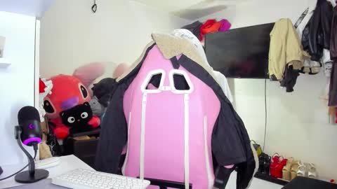 Snapshot of laurencesophiets chatting on October 2025 04:04:01 PM SF online show from October 2025 04:04:01 PM