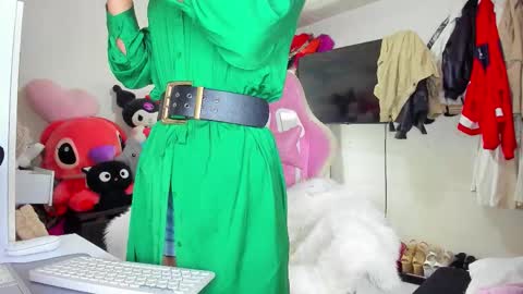 Snapshot of laurencesophiets chatting on October 2025 04:20:02 PM SF online show from October 2025 04:20:02 PM