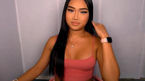 chloe3 online show from October 2025 07:23:02 PM