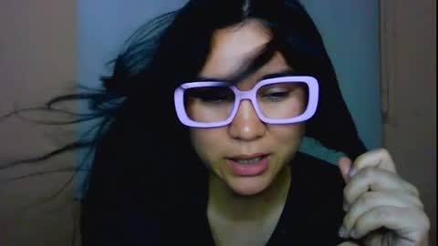 Snapshot of laurengirls1 chatting on May 2026 01:21:01 AM onlyfan laureng7 - 7 laureng2 online show from May 2026 01:21:01 AM