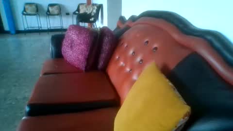 laurenhot94 online show from October 2025 05:57:02 PM