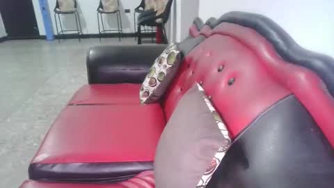 laurenhot94 online show from November 2025 01:07:02 AM