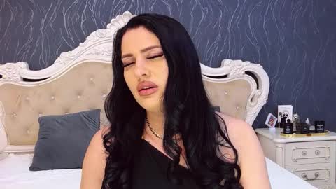 Laura online show from March 2026 02:27:01 PM