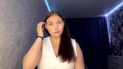 Snapshot of laurenjungling chatting on October 2025 04:25:02 PM Hannah online show from October 2025 04:25:02 PM