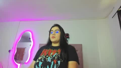 laurenlaine online show from February 2025 07:09:01 PM