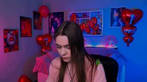 Snapshot of laurenmurrr chatting on February 2026 01:27:02 PM Laure online show from February 2026 01:27:02 PM