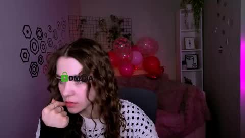 Snapshot of laurenmurrr chatting on February 2026 10:27:02 AM Laure online show from February 2026 10:27:02 AM