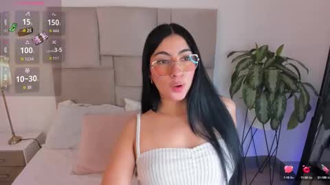 laurenn_smitth online show from September 2025 12:54:02 PM