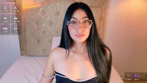 laurenn_smitth online show from March 2026 02:13:01 PM