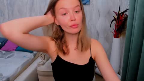 Snapshot of laurennhill chatting on September 2025 12:21:01 AM laurennhill online show from September 2025 12:21:01 AM