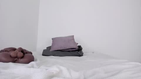 laurensmith9 online show from January 2025 03:15:01 PM