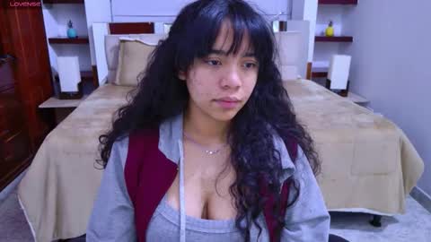 laurent online show from October 2025 03:02:02 AM