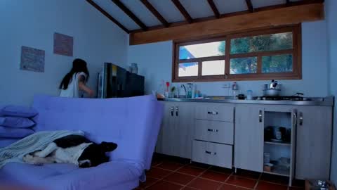 Lucie  online show from February 2025 01:58:01 PM