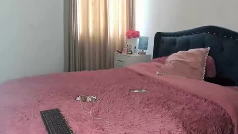 daniela angel     online show from September 2025 01:55:02 PM