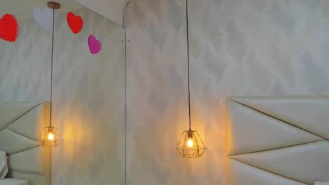 Laurent online show from November 2025 10:37:01 AM