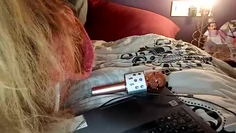 Snapshot of lauriehotxxx chatting on March 2025 06:00:02 PM lauriehotxxx online show from March 2025 06:00:02 PM