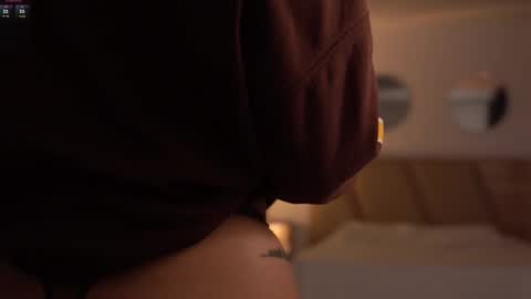 laurita_4 online show from February 2026 01:40:02 PM