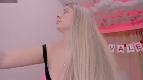 Lauu G online show from February 2025 06:12:02 AM