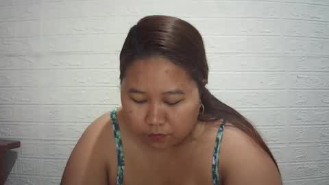 lavalyn214 online show from April 2026 02:55:02 PM