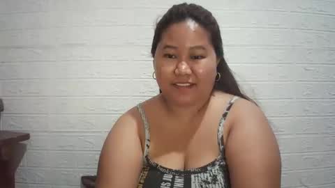 lavalyn214 online show from April 2026 04:11:01 PM