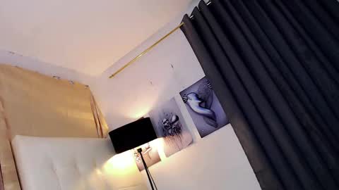 ximena online show from February 2025 09:09:01 PM