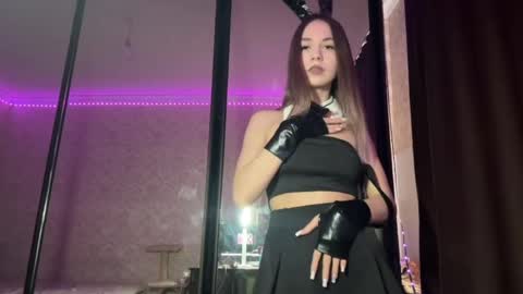 laveniafelten online show from April 2026 08:20:02 AM