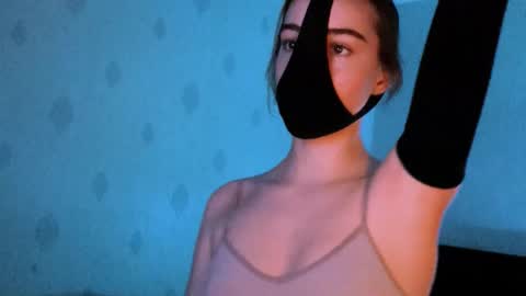 Lavinda online show from October 2025 02:07:01 PM