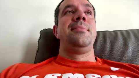 Snapshot of law_cambio chatting on December 2025 02:56:01 PM law_cambio online show from December 2025 02:56:01 PM