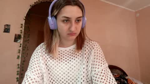 Ann online show from November 2025 03:07:01 AM