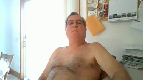 lawnboy62 online show from February 2025 09:37:02 PM