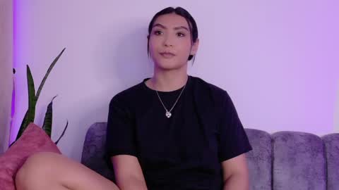 Snapshot of layadoll chatting on June 2026 06:52:02 AM laya online show from June 2026 06:52:02 AM