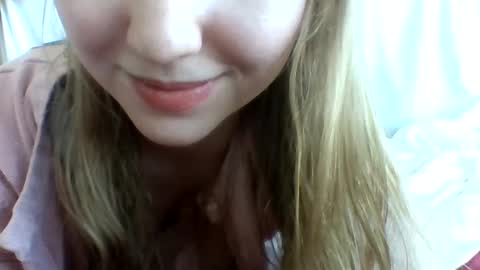 layannalea online show from February 2025 07:54:02 PM