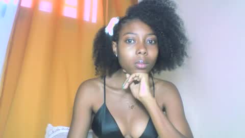 layannek online show from October 2025 08:59:02 AM