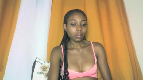 layannek online show from November 2025 07:16:01 PM