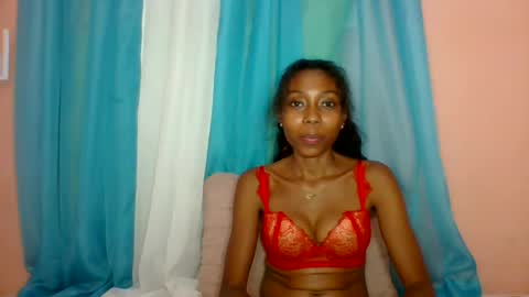 Snapshot of layannek chatting on June 2026 06:56:01 PM layannek online show from June 2026 06:56:01 PM